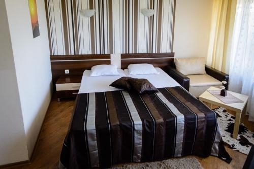 Imagen de la habitación del Hotel Sunrise, Primorsko. Foto 7