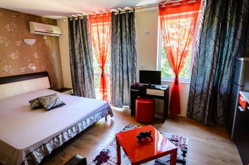 Imagen de la habitación del Hotel Sunrise, Primorsko. Foto 10