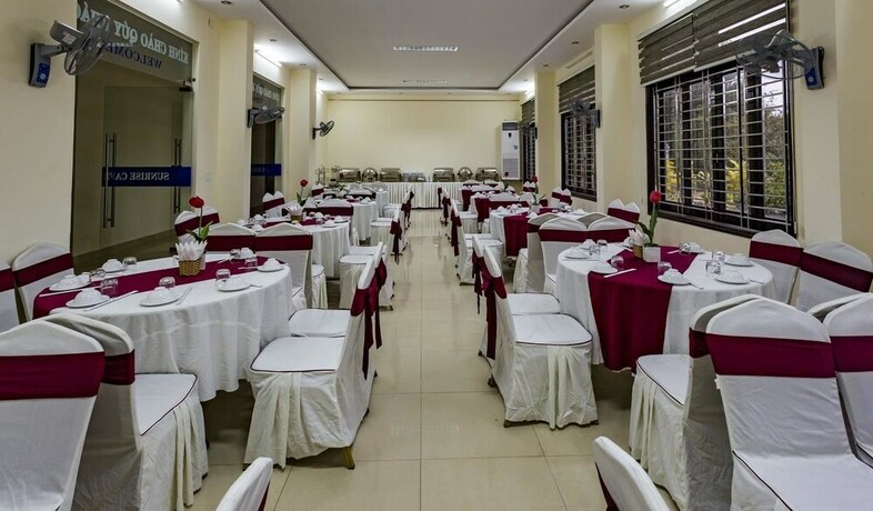 Imagen del bar/restaurante del Hotel Sunrise Quang Binh. Foto 13