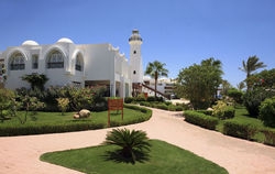 Imagen de los exteriores del Hotel Sunrise Remal Beach Resort. Foto 7