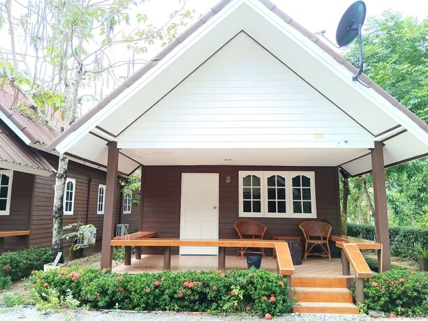 Imagen de la habitación del Hotel Sunrise Resort, Ban Suan Luang. Foto 18