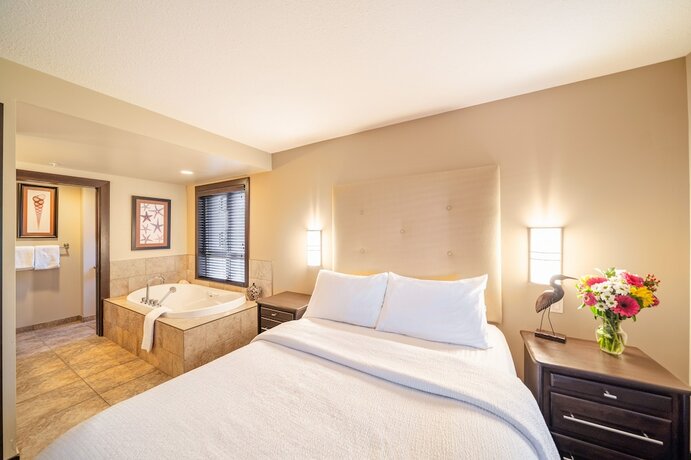 Imagen de la habitación del Hotel Sunrise Ridge Waterfront Resort. Foto 16