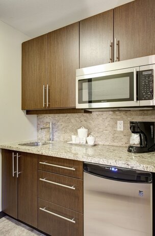 Imagen de la habitación del Hotel Sunrise Ridge Waterfront Resort. Foto 19