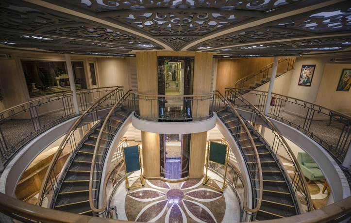 Imagen de los interiores del Hotel Sunrise Semiramis I Cruise. Foto 18
