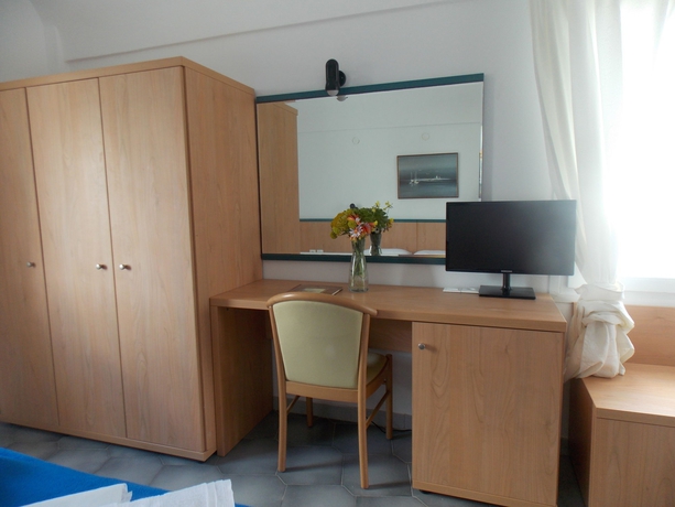 Imagen de la habitación del Hotel Sunrise Studios Perissa. Foto 9