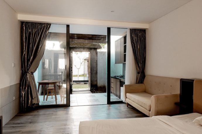 Imagen de la habitación del Hotel Sunrise Suite Seminyak. Foto 7