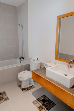 Imagen de la habitación del Hotel Sunrise Suite Seminyak. Foto 20