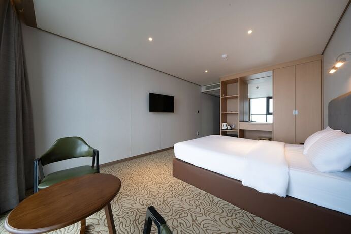 Imagen general del Hotel Sunrise Sungsan. Foto 5