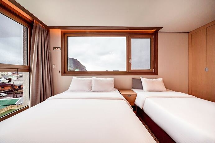 Imagen general del Hotel Sunrise Sungsan. Foto 11