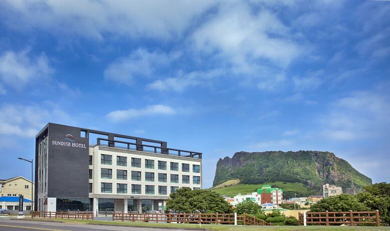 Imagen general del Hotel Sunrise Sungsan. Foto 14