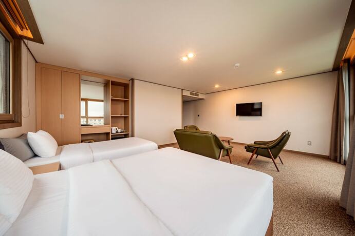 Imagen de la habitación del Hotel Sunrise Sungsan. Foto 20