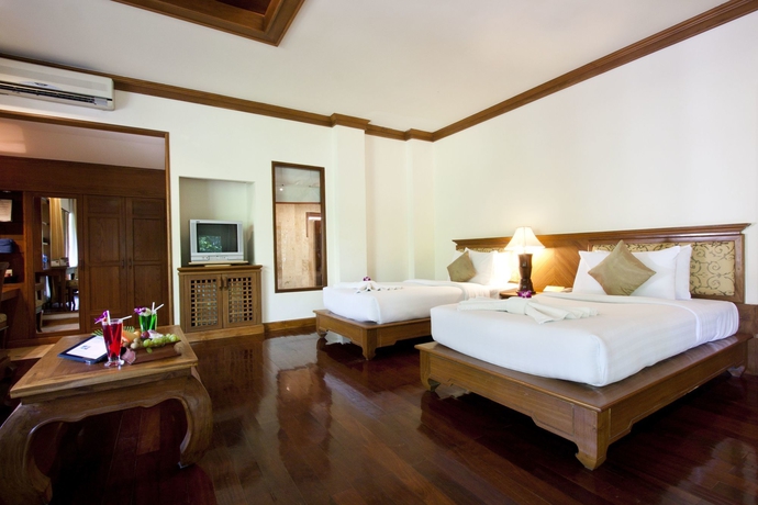 Imagen de la habitación del Hotel Sunrise Tropical Resort. Foto 6