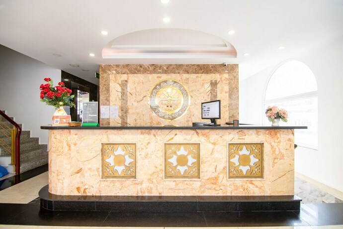 Imagen de los interiores del Hotel Sunrise Trung Son. Foto 31