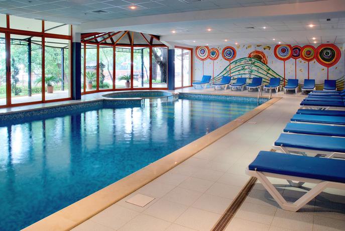 Imagen de la piscina del Hotel Sunrise, Varna Ciudad. Foto 12