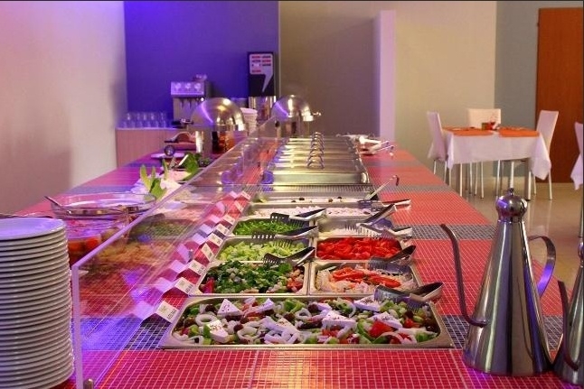 Imagen general del Hotel Sunrise Village, Aghia Marina. Foto 15