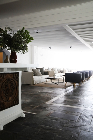 Imagen de los interiores del Hotel Sunrise Village Beach. Foto 16