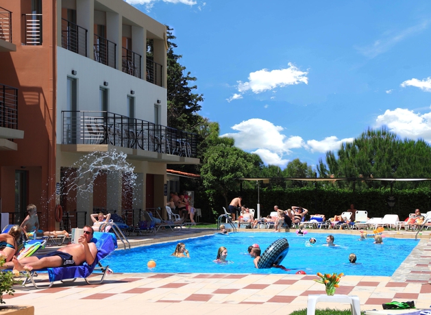 Imagen de la piscina del Hotel Sunrise Village, Platanias. Foto 6