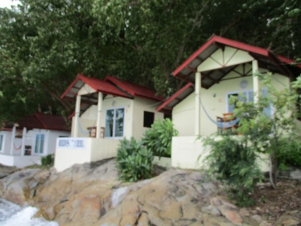 Imagen de la habitación del Hotel Sunrise Villas Seaview. Foto 19