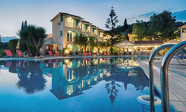 Imagen de la piscina del Hotel Sunrise Zante - Adults Only. Foto 13