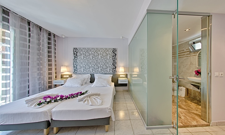 Imagen de los interiores del Hotel Sunrise Zante - Adults Only. Foto 7