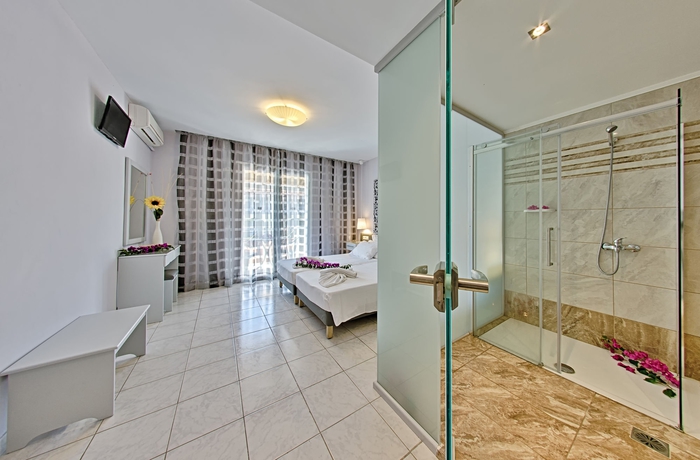 Imagen de los interiores del Hotel Sunrise Zante - Adults Only. Foto 8