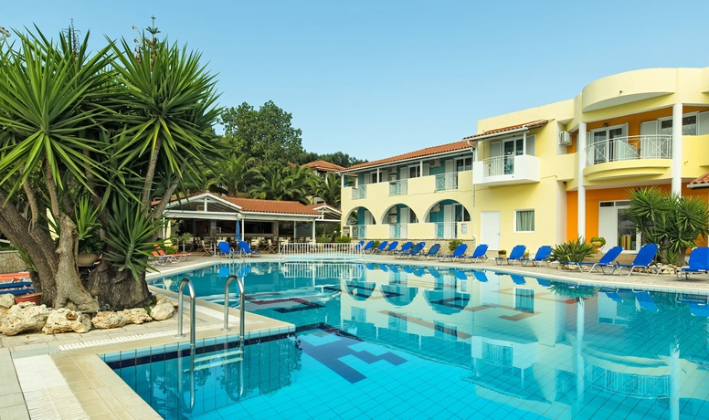 Imagen de la piscina del Hotel Sunrise Zante - Adults Only. Foto 16