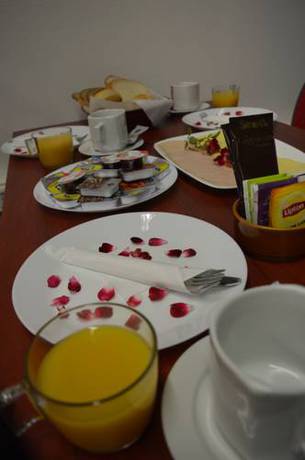 Imagen de la habitación del Hotel Sunrisehotel. Foto 12