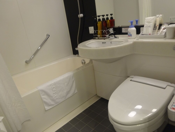 Imagen de la habitación del Hotel Sunroute Fukuchiyama. Foto 17