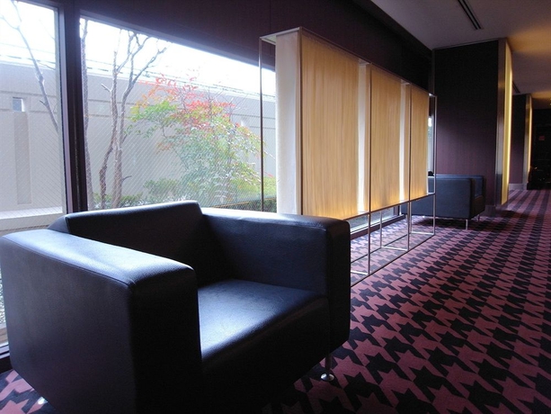 Imagen de los interiores del Hotel Sunroute Kyoto. Foto 8