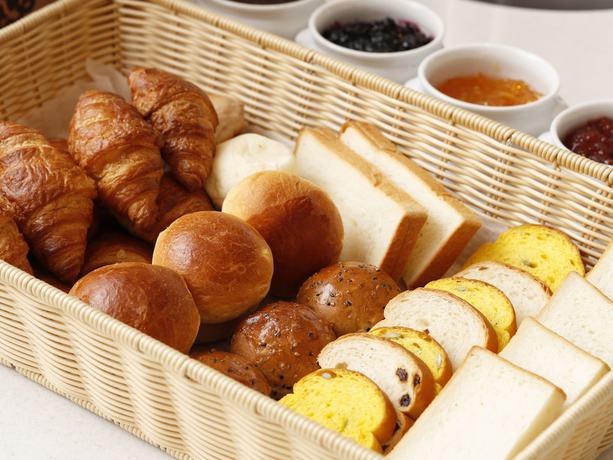 Imagen del bar/restaurante del Hotel Sunroute Sopra Kobe Annesso. Foto 8