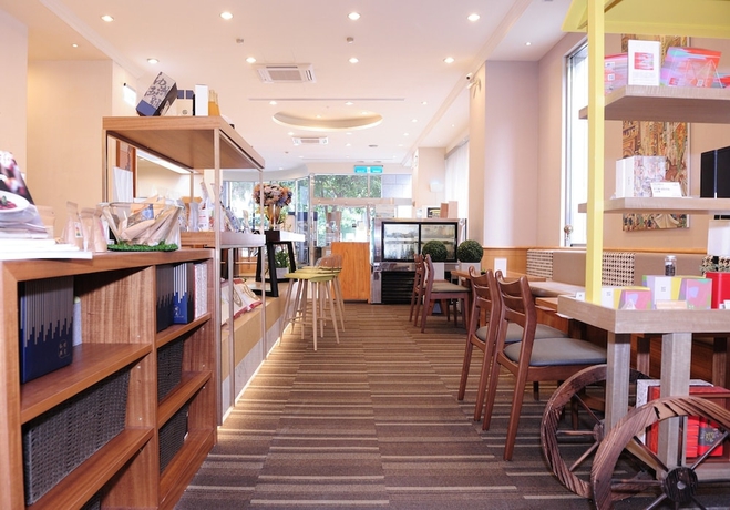 Imagen de los interiores del Hotel Sunroute Taipei. Foto 18
