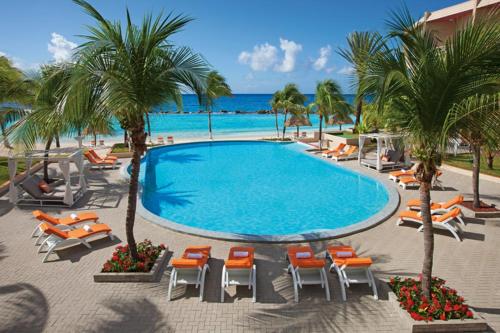 Imagen de la piscina del Hotel Sunscape Curacao Resort, Spa and Casino - All Inclusive. Foto 10