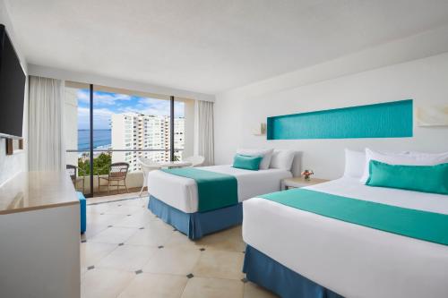 Imagen de la habitación del Hotel Sunscape Dorado Pacifico Ixtapa. Foto 18