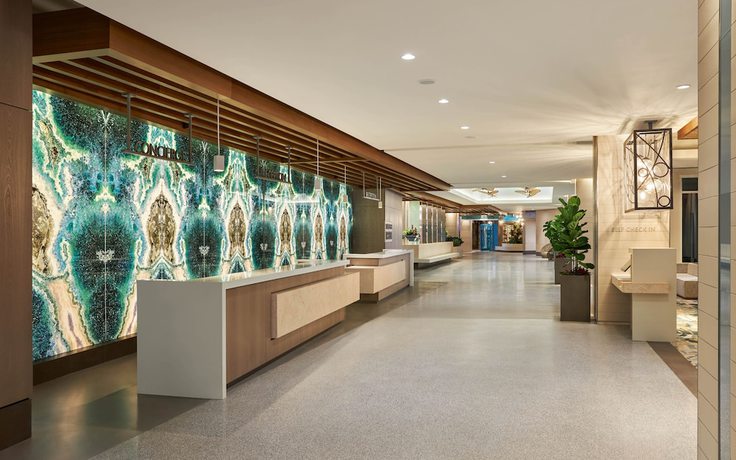 Imagen de los interiores del Hotel Sunseeker Resort Florida Gulf Coast, Curio Collection Hilton. Foto 20