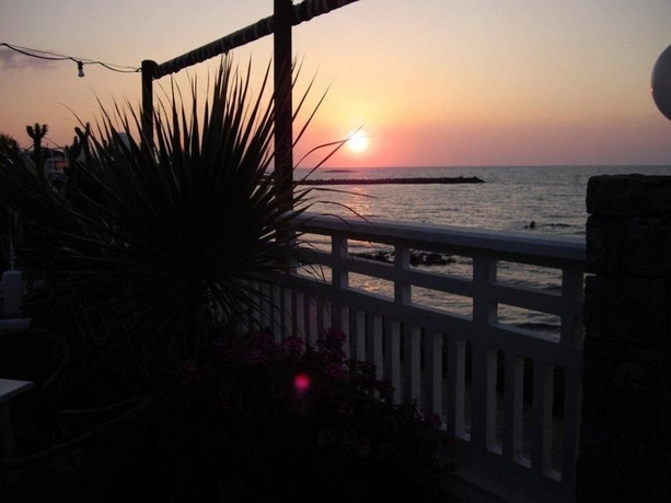 Imagen general del Hotel Sunset Beach, Kokkini Hani. Foto 2