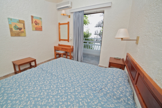 Imagen de la habitación del Hotel Sunset Beach, Kokkini Hani. Foto 8