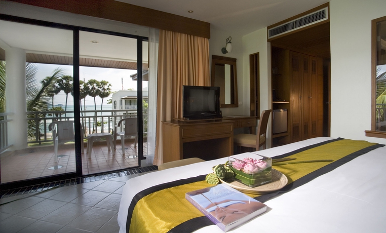 Imagen de la habitación del Hotel Sunset Beach Resort. Foto 7