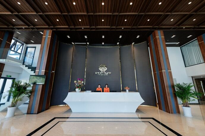 Imagen general del Hotel Sunset Beach Resort and Spa. Foto 1