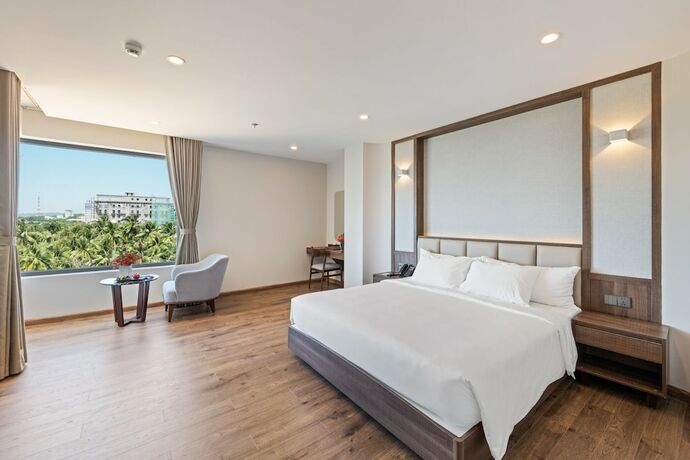 Imagen general del Hotel Sunset Beach Resort and Spa. Foto 4