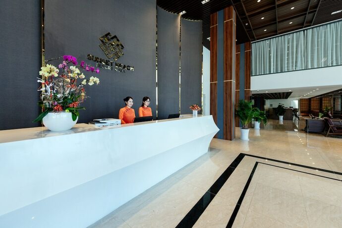 Imagen general del Hotel Sunset Beach Resort and Spa. Foto 8