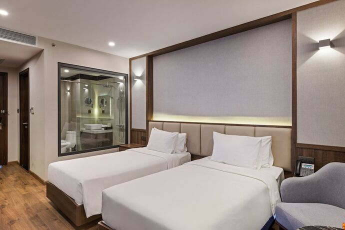 Imagen de la habitación del Hotel Sunset Beach Resort and Spa. Foto 13