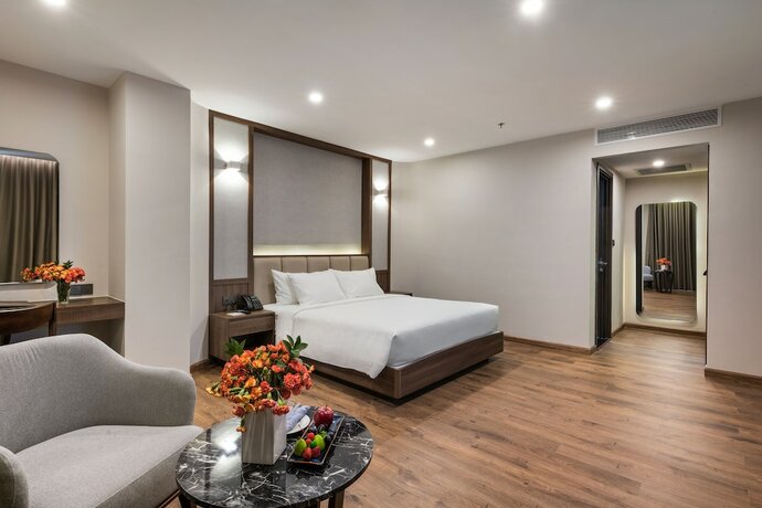 Imagen de la habitación del Hotel Sunset Beach Resort and Spa. Foto 16