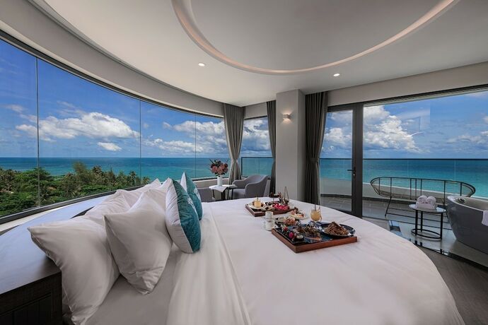 Imagen de la habitación del Hotel Sunset Beach Resort and Spa. Foto 24