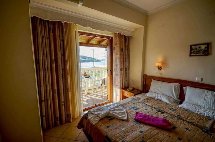 Imagen de la habitación del Hotel Sunset Blue Agios Stefanos. Foto 7