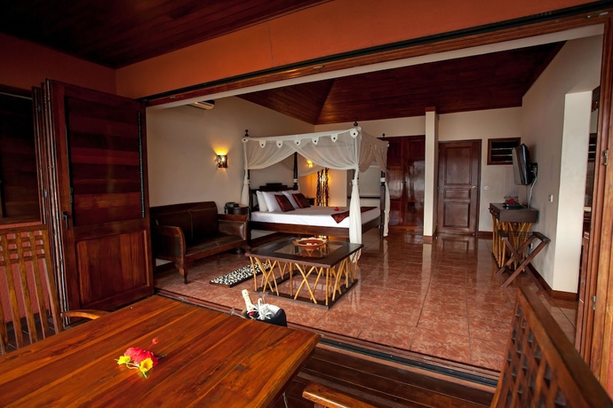 Imagen de la habitación del Hotel Sunset Bungalows. Foto 2
