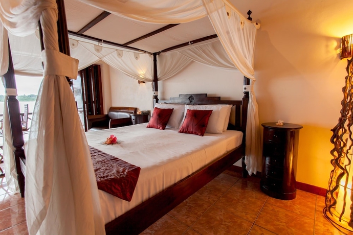 Imagen de la habitación del Hotel Sunset Bungalows. Foto 3
