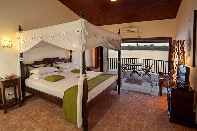 Imagen de la habitación del Hotel Sunset Bungalows. Foto 4