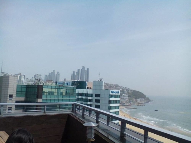 Imagen de los exteriores del Hotel Sunset Business. Foto 13