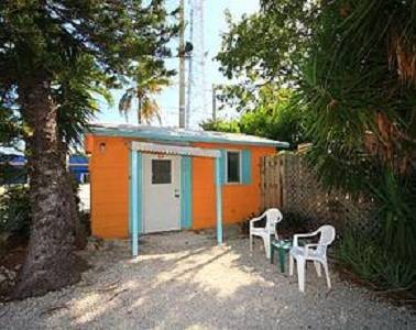 Imagen de la habitación del Hotel Sunset Cove Beach Resort. Foto 3