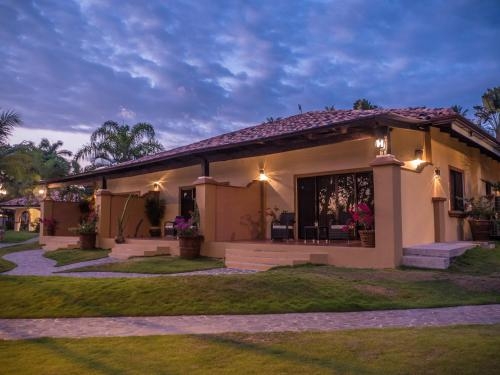 Imagen general del Hotel Sunset Del Mar Resort. Foto 2